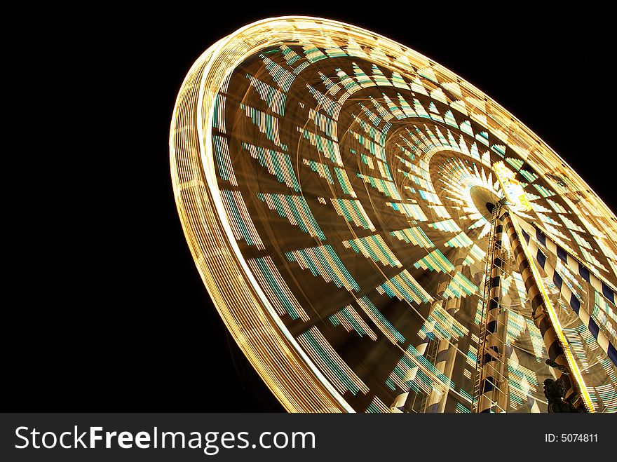 Ferris wheel by night (long exposure)