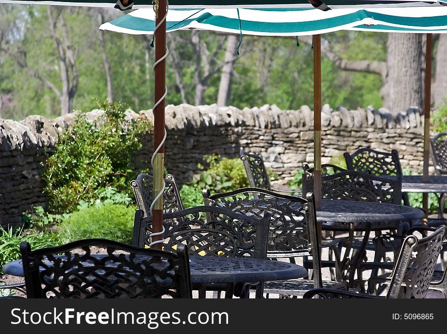 Outdoor dining tables ready for a nice outdoor dinner