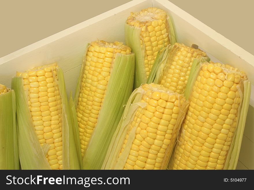 Corn on the cob in a basket