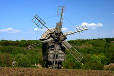 Windmill With Fresh Green Grass And Clear Blue Sky Royalty Free Stock Photography Windmill With Fresh Green Grass And Clear Blue Sky Royalty Free Stock Photography