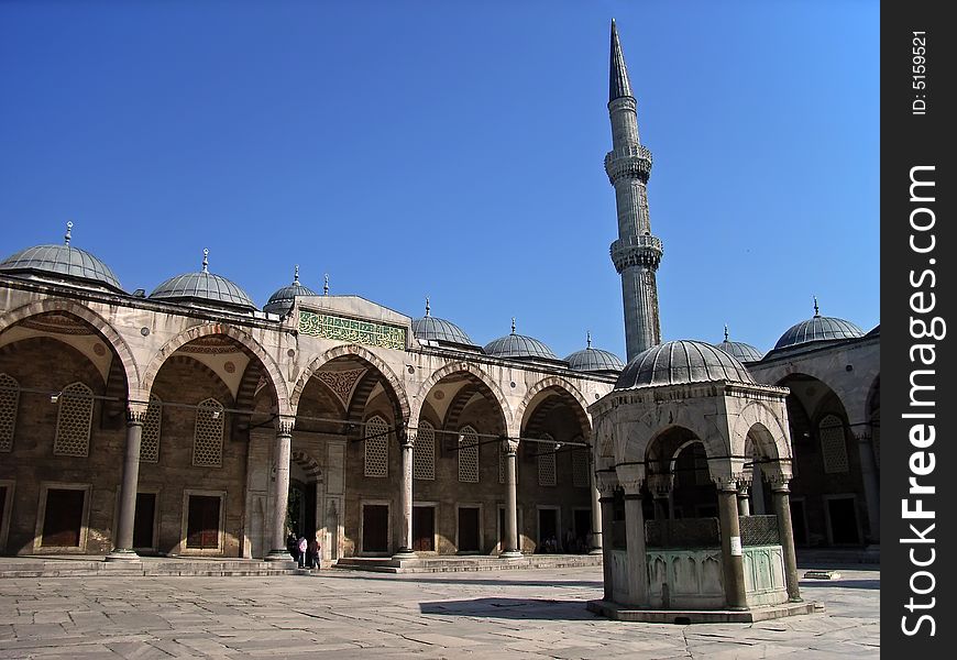 Internal courtyard in the Blue Mosque (Istanbul - Turkey)