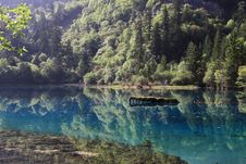 Free Beautiful Lake Stock Photos - 5167853