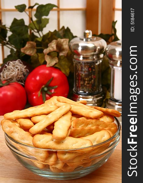 Bowl of club crackers in kitchen or restaurant.