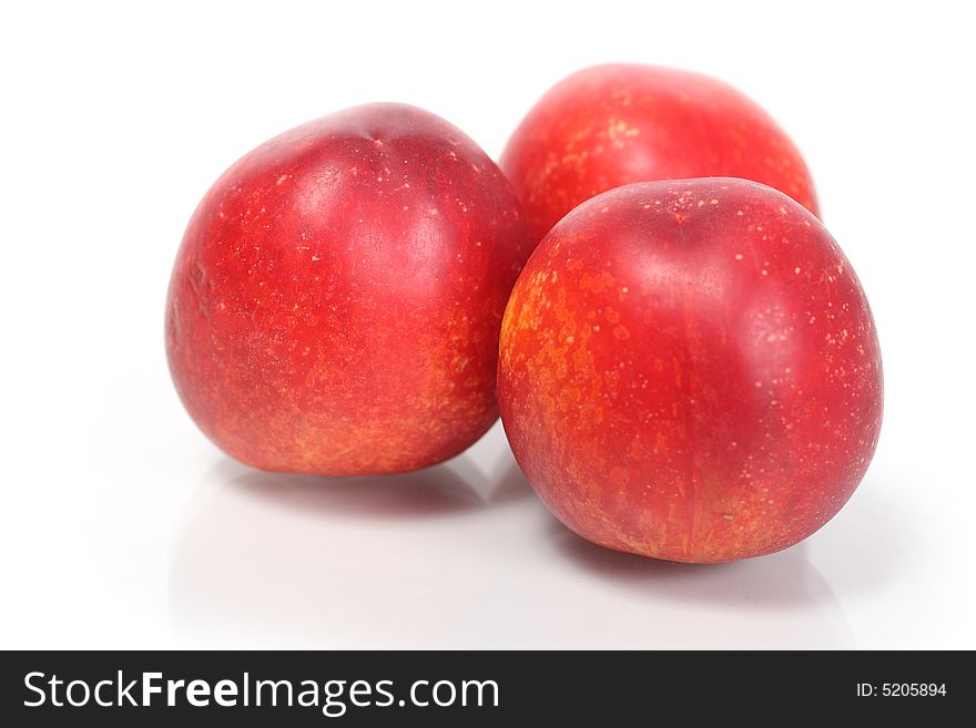 Hybrid, grade of peaches with a smooth thin skin. Hybrid, grade of peaches with a smooth thin skin