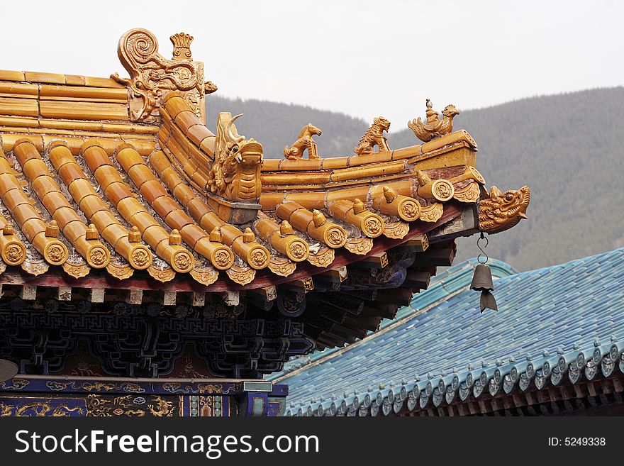 Exquisite eaves of different color in the ancient temple, they are very exquisite. Exquisite eaves of different color in the ancient temple, they are very exquisite.