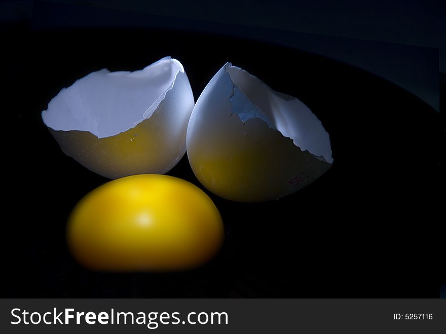Egg, plom, eggshall, food, breakfast, yellow, blue, eggplom,. Egg, plom, eggshall, food, breakfast, yellow, blue, eggplom,