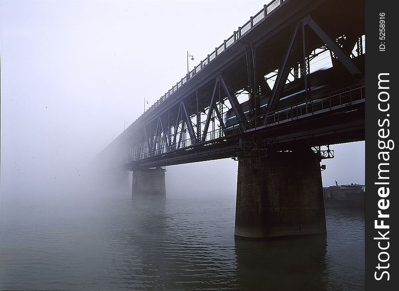 Pentax 67,Medium format,train cross the Qianjiang Bridge