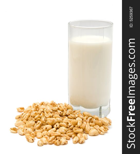 Healthy breakfast (milk with honey wheat)