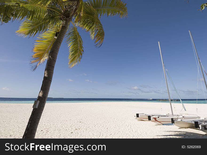 Maldives seascape on vabbin faru island (Banyan Tree resort).