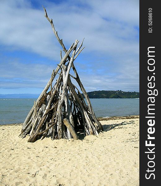 Temporary Shade on Able-Tasman shore