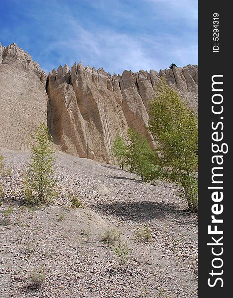 Roadside sandy cliff near city Cranbrook, british columbia, canada