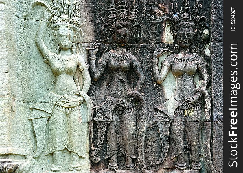 Cambodia Angkor Wat: Bas reliefs