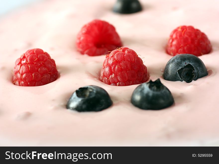 Blueberry and raspberrys with yoghurt.