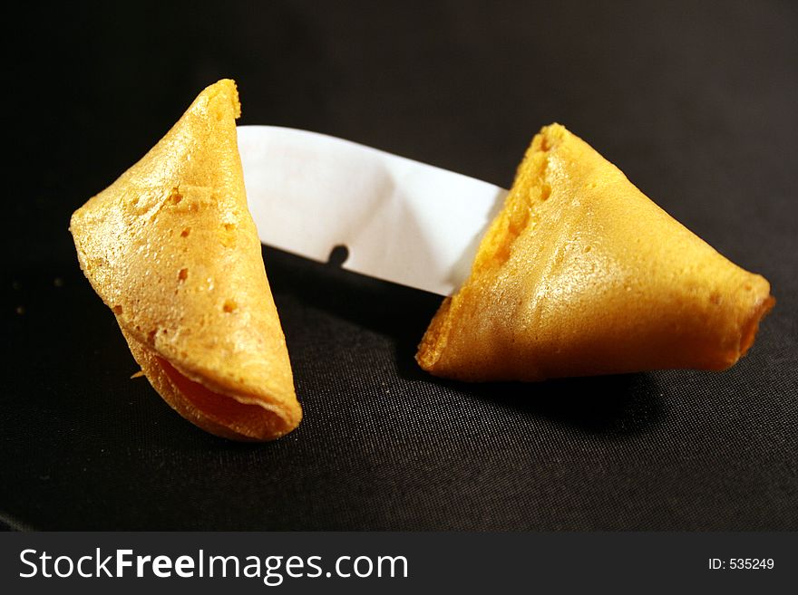 Fortune cookie with blank paper