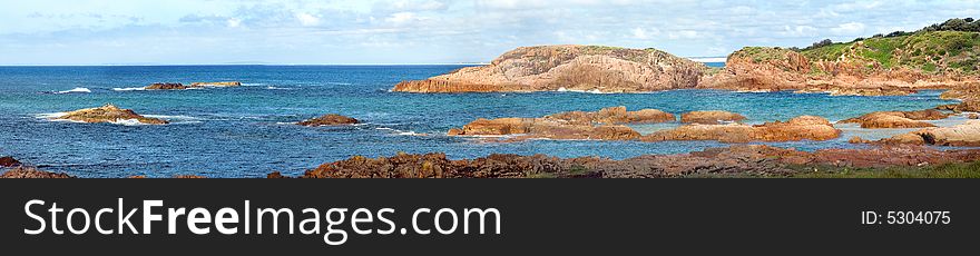 This is one of the rocky coves around the Australia. This is one of the rocky coves around the Australia.