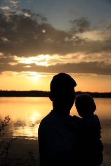 Father And Daughter At Sunset Royalty Free Stock Photography Father And Daughter At Sunset Royalty Free Stock Photography