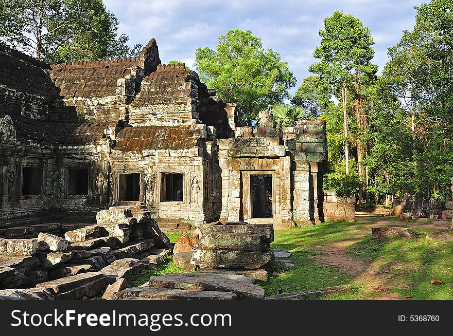 Cambodia, Angkor: The Preah Khan from 12th century it was a temple and a Buddhist university; the walls and pillars are decorated with mythological figures. A general view of the temple.