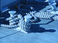 Ropes Of Mooring Royalty Free Stock Photography