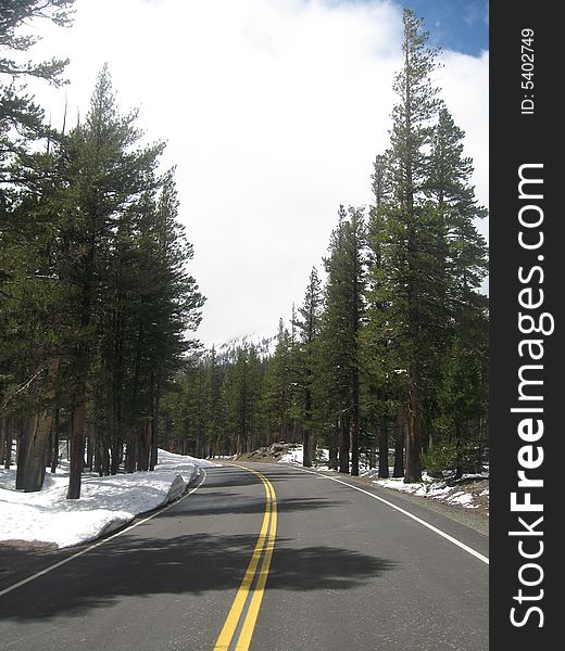 A snowy mountain roadway in Mammoth Lakes, CA. A snowy mountain roadway in Mammoth Lakes, CA.
