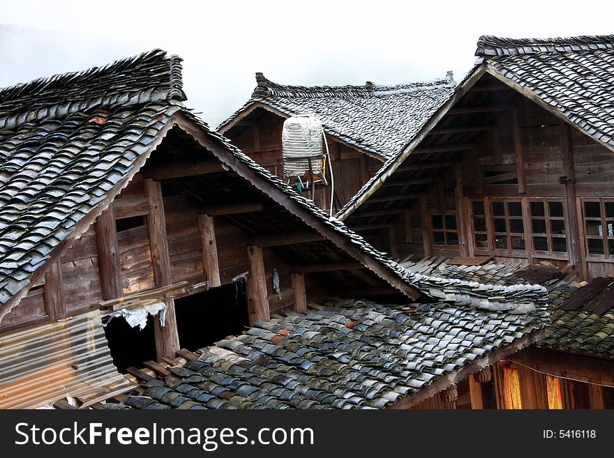 Zhuang's roofs