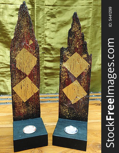 Beautiful wood and copper pair of candle holders. Beautiful wood and copper pair of candle holders.