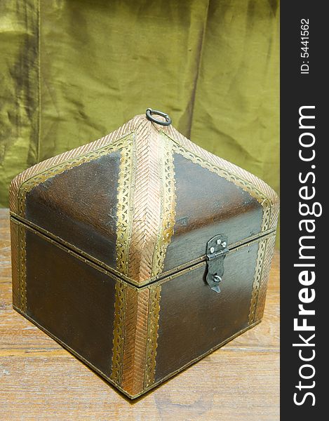 Beautiful renovated antique Persians design jewelery box made of wood with copper inlays. Beautiful renovated antique Persians design jewelery box made of wood with copper inlays.