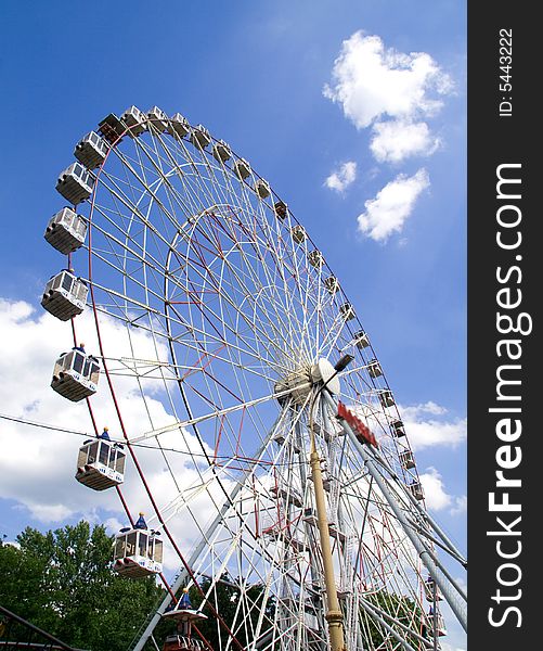 Wonder wheel in the park