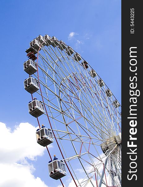 Wonder wheel in the park