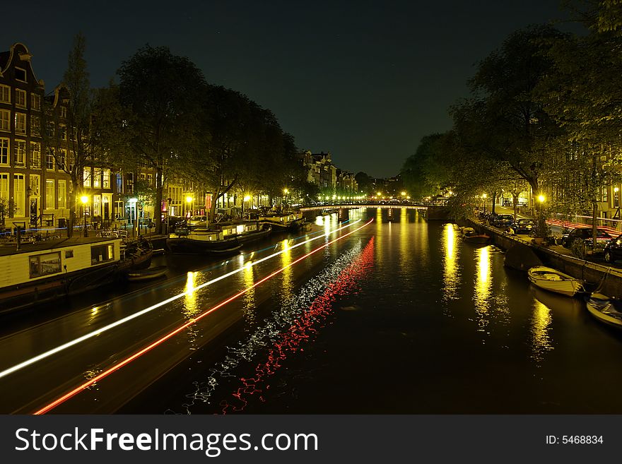 Canals in Amsterdam at night (photo taken with a long exposure)