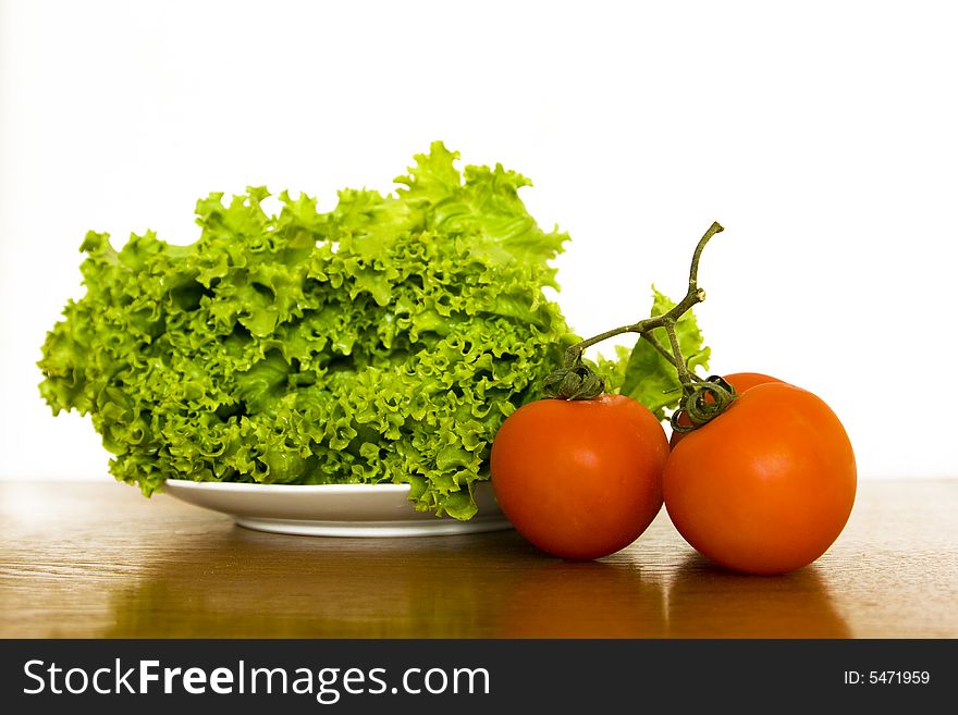 Lettuce and tomatoes for a salad