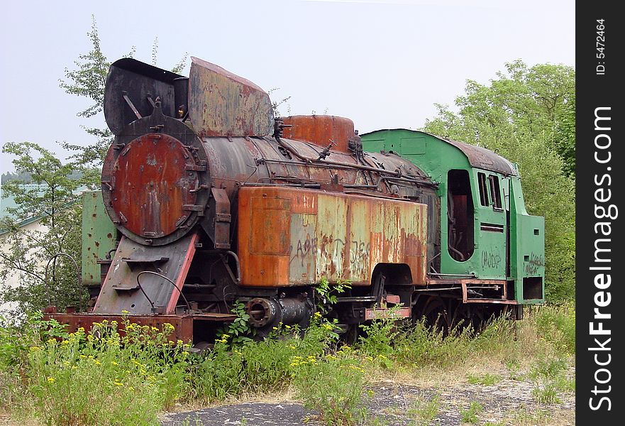 Photo of the rusty puffer train. Photo of the rusty puffer train