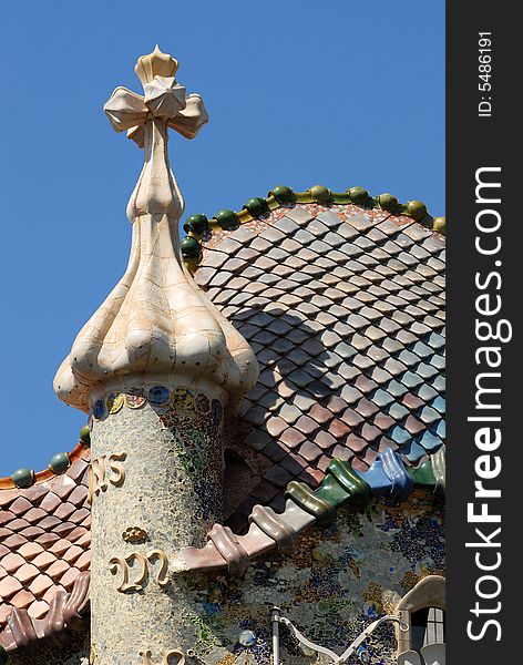 Casa Batllo is part of Manazana de la Discordia, 'Block of Discord', in Barcelona. Antonio Gaudi's artistic work respresents a dragon, with the roof showing the scaly back. Casa Batllo is part of Manazana de la Discordia, 'Block of Discord', in Barcelona. Antonio Gaudi's artistic work respresents a dragon, with the roof showing the scaly back.