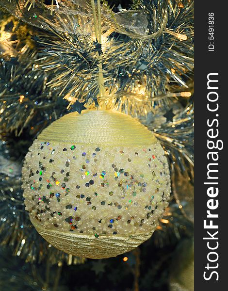 Chrismas ball to decorate the christmas tree. Chrismas ball to decorate the christmas tree