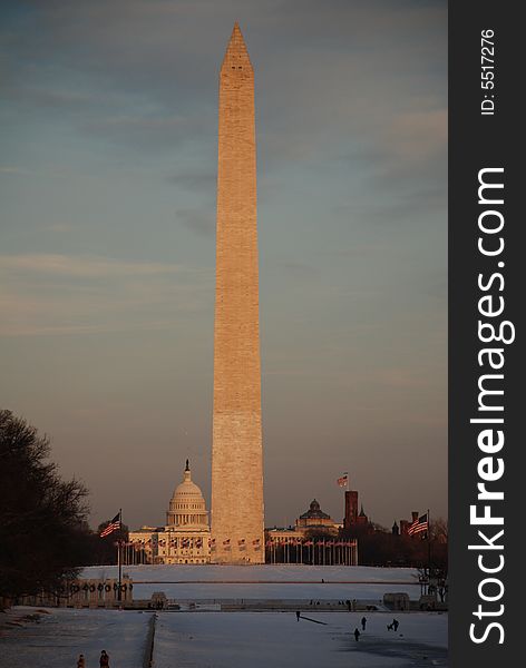 Image of washington monument in winter