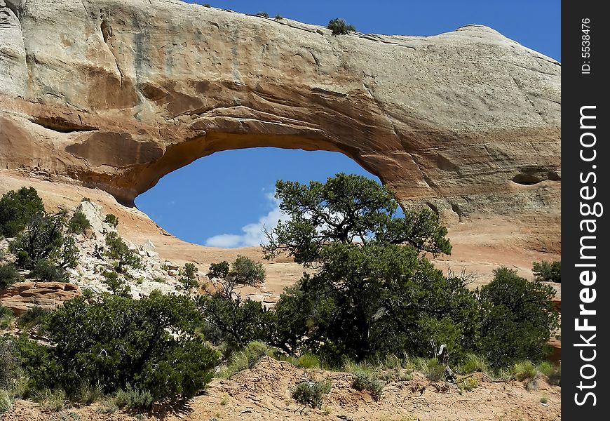 Dramatic Wilson's Arch, south of Moab Utah. Dramatic Wilson's Arch, south of Moab Utah.