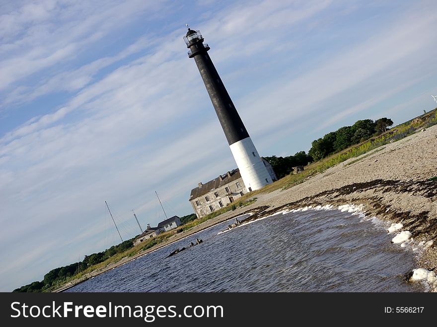 SÃµrve lighthouse in Saaremaa. SÃµrve peninsula is the closest to South in Saaremaa. Latvia is only 35 kilometres far from SÃµrve.