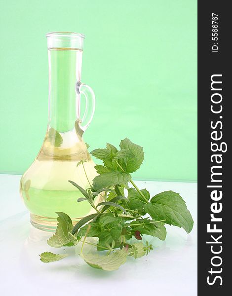 Olive oil-aroma herb italian leaf