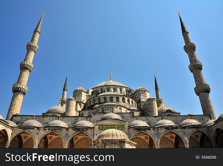 The majestic Blue Mosque in Istanbul, Turkey