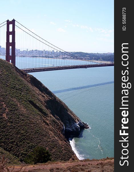 Golden Gate Bridge - Portrait View