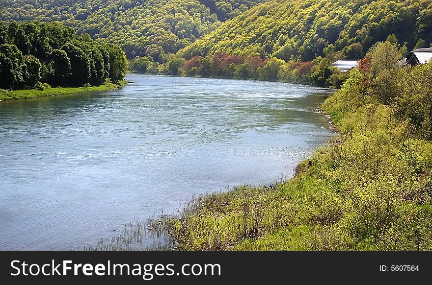 River flowing through scenic valley in Pennsylvania mountains