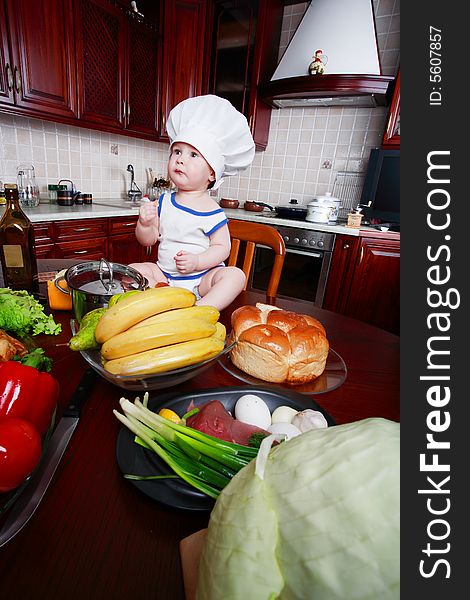 Little cook: fruits and baby food. Little cook: fruits and baby food