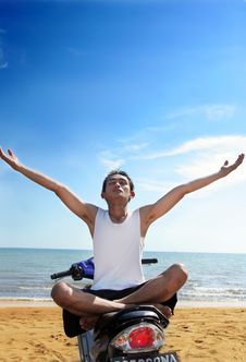 Free Exciting Tropical Beach Stock Image - 5618111