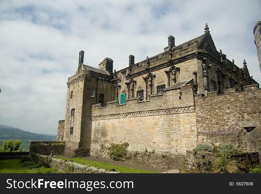 Stirling castle gleams in the early 
spring sun at stirling in scotland. Stirling castle gleams in the early 
spring sun at stirling in scotland