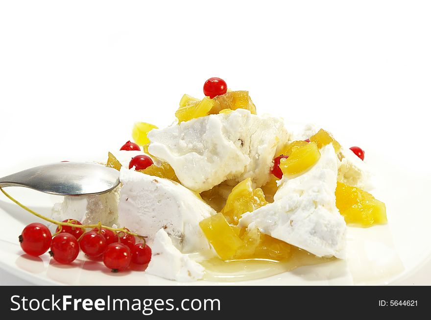 Vanilla Ice-cream With Pineapples