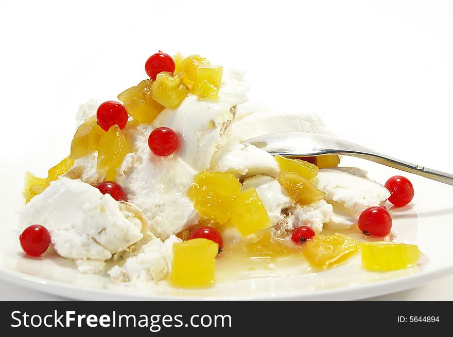 Ice-cream with pineapples and currant