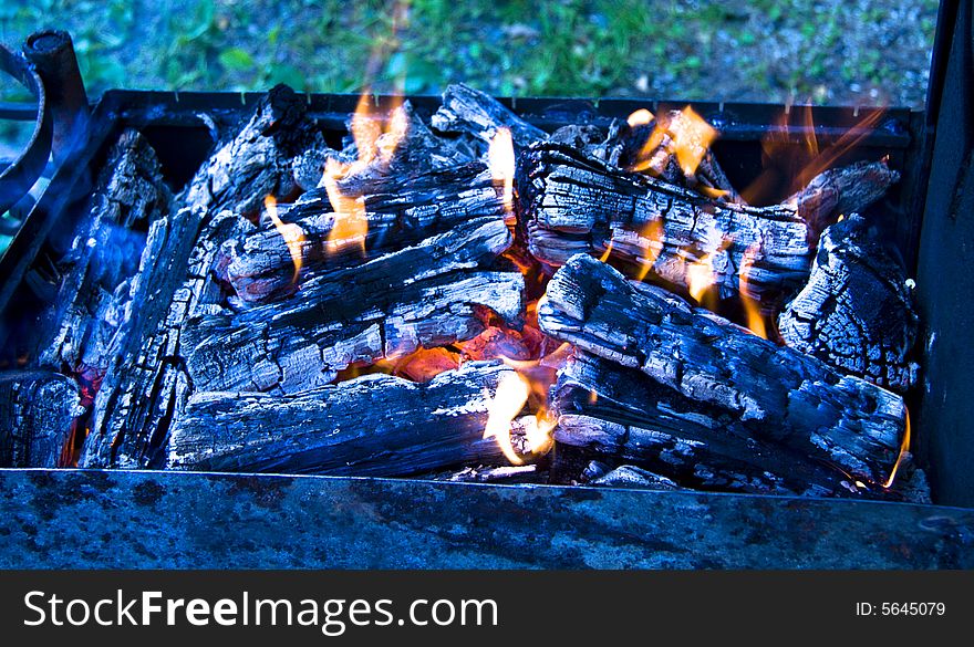 The magic fire which warms surrounding people