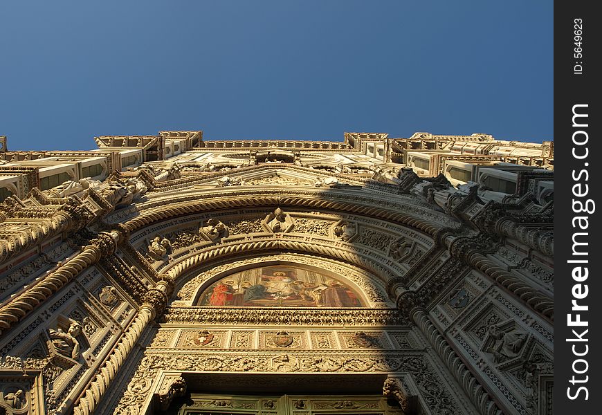 The main door of S.Maria del Fiore