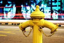Yellow Fire Hydrant Royalty Free Stock Images Yellow Fire Hydrant Royalty Free Stock Images