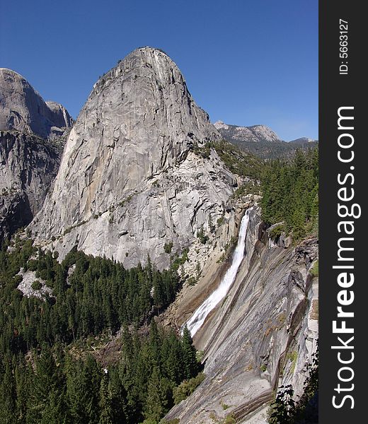 Nevade Falls in the Yosemite Valley National Park in California, USA