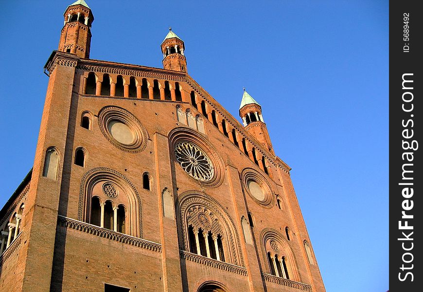 Facade of Cremona's Dome, seen from the place